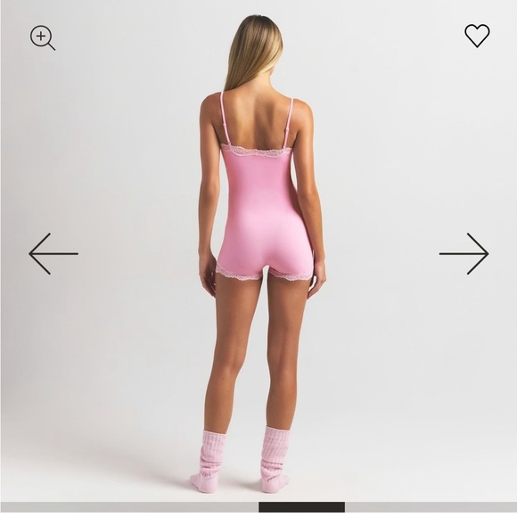 SKIMS Bubblegum Fits Everybody Lace Onesie - Picture 4 of 5